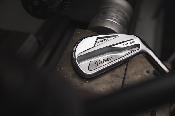 Titleist 718 AP2 เหล็กยอดนิยมสำหรับนักกอล์ฟในทัวร์ ที่ยกระดับไปอีกขั้น