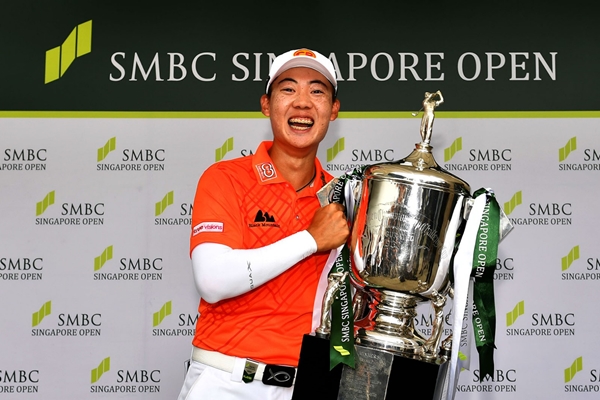 What’s in Bag : Jazz Janewattananond wins at SMBC Singapore Open
