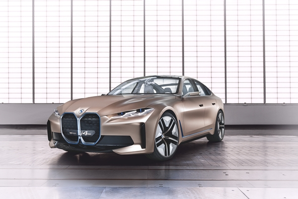 BMW Concept i4 สมรรถนะเหนือระดับ ขุมพลังไฟฟ้า 100%